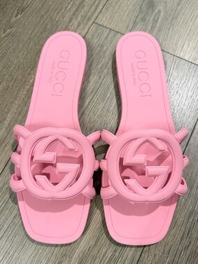 Gucci Matte Pink Interlocking GG Slide Sandals